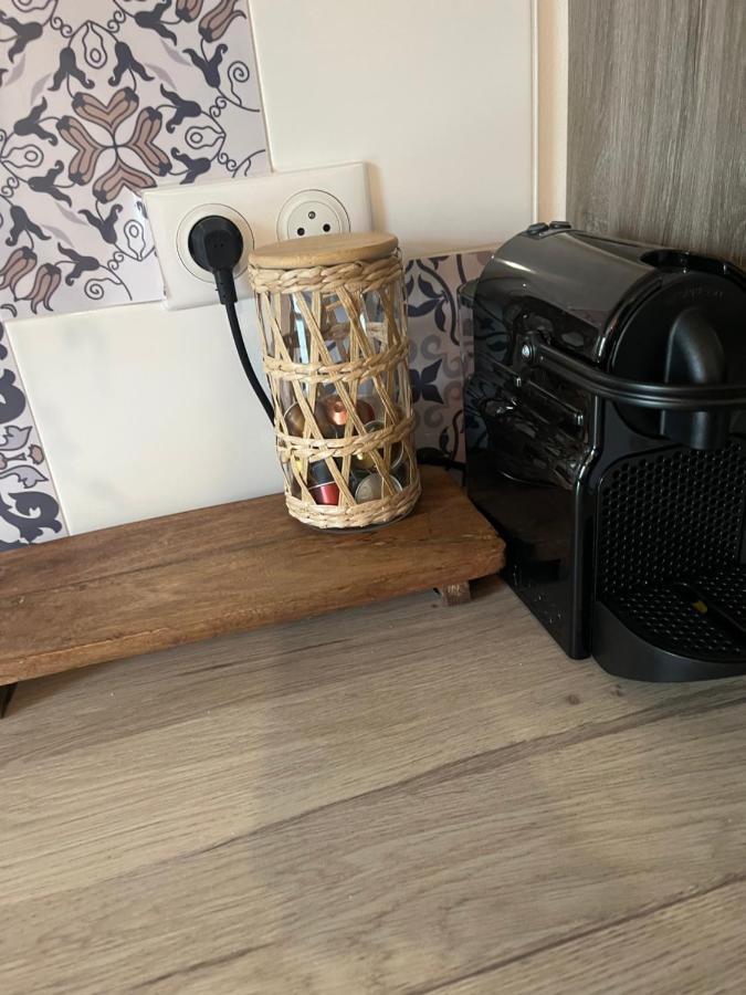 Appartement Le Petit , Jolie Maisonnette Terrasse Netflix Parking Prive Jeux De Societe